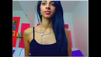 Amazing Bubble Butt Brunette Showing Her Skills - Modelonwebcam.com