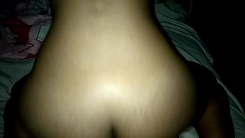 Namorada Rabuda Sentando Gostoso