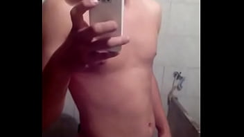 Carpintero Hot Se Casquea.