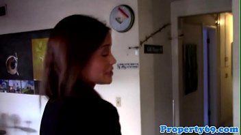 Realtor Beauty Dickriding To Complete Sale