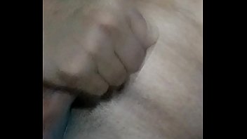 Macho Pollon Sacando Leche