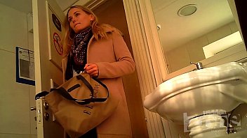 Sweet Vagina And Pink Anus In Hidden Camera Lens