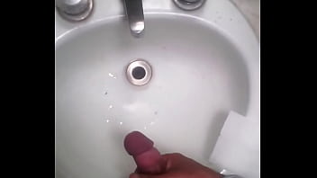 Rica Masturbada En El Baño,