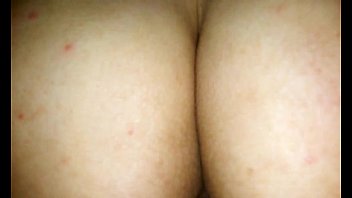 Me Cojo A La Amiga De Mi Hermana Por La Colita