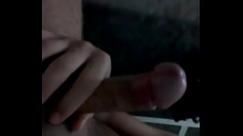 Punheta Antes Do Banho - banho, punheta, soloboy, novinho - Video 4874551