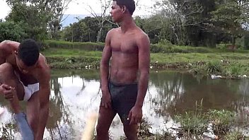 Two Brown Twinks Show Their Oral Skills Outdoors - outdoor, blowjob, suck, oral, gay, latino, twinks - Video 4820533