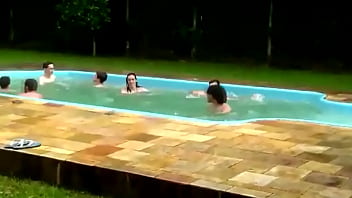 Acarajé Aquatico Ao Som Da Grande Familia