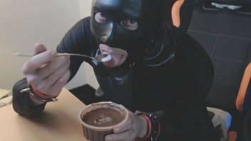 Cum, Swallow, Latex, Eating, Mask, Soloboy - Bukkake - 2025 - Sexy - Session - Video 4711514