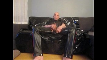 Leather Gay Juha Vantanen From Finland - pornstar, fetish, gay, leather, finland, finnish, gay-amateur, suomiporno, juha-vantanen - Video 4842738