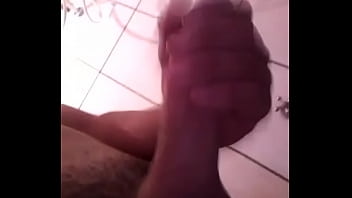 Meu Amigo Gozando No Banho