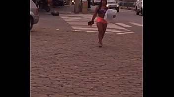 Morena Gostosa De Short Socado