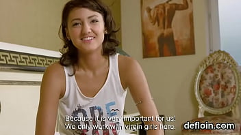 Ideal Kitten Gapes Yummy Slit And Gets Deflorated