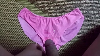 sịp chấm bi màu hường của em | Cum on panties compilation the best!