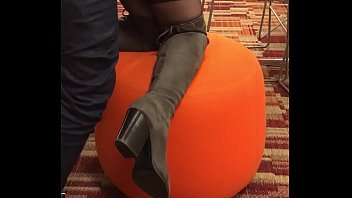 Nuguu Huuhentei Ahij Uulzaw