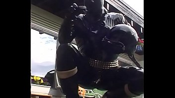 Roxinaretrorubberoxbiker190603xl