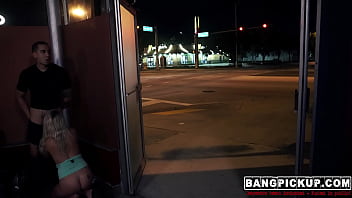 Teen Valerie White Gets Fucked Hard - Teen-hardcore-big-cock-outdoor-ass-petite-blowjob-rough-fuck-fetish-street-extreme-inno - ID4824819