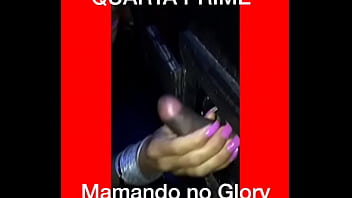 Loira Cabine Chupando Gostoso