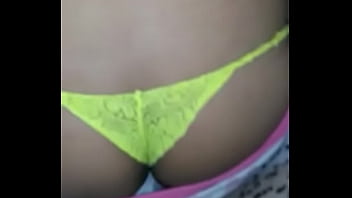 Tanga Amarilla De Mi Mujer