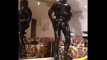 Roxina2004WankingBikerSlut111104