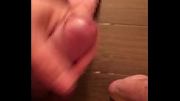 健太郎せんずり勃起1