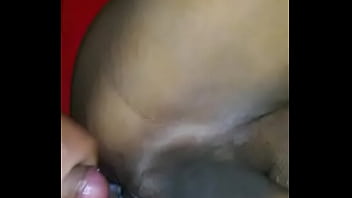 Dando Para O Taxist Frango Assado E Recendo Leite