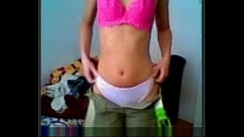 Amateur 18yr Old Makes A Hot Show On Webcam - teen, blonde, amateur, masturbation, solo, realamateur - Video 6593294