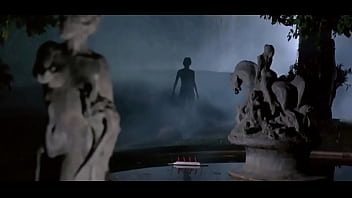 Elle Macpherson Sirens