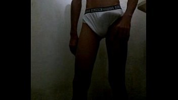 Banho De Cueca Branca #2