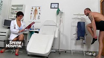 Emma A Beautiful Czech Amateur Chick First Porn Movie