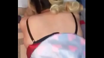 Cogiendo A Pelo Con Travesti En Lenceria