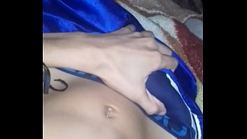 Novinho Na Punheta Se Acariciando