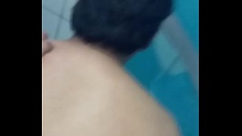 Tirando Rico En Ducha De Baño Publico En Puente Piedra - Lima, Peru