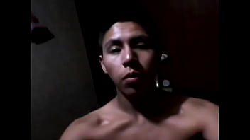 Chibolo Me Enseña Su Pene