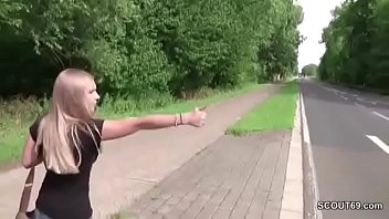 Junges Maedel Nach Der Schule Mitgenommen Und Gefickt