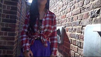 Sexy Amateur Public Flashing And Voyeur Babe Skylars Outdoor Exhibitionism Expos