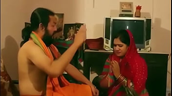Mallu Bhabi Fucked By Hindu Monk