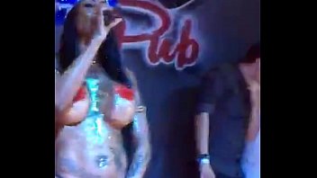 Ines Brasil Se Masturbando No Palco