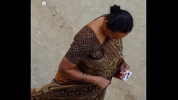 Aunty Show Hottest Body