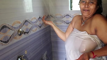 Desi Big Boobs Aunty Part 1