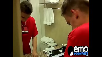 Brown Haired Twinks Plays With His Raging Fuck Stick Solo