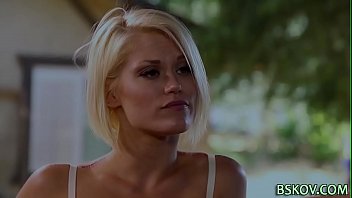 Darla Crane Eating Pussy