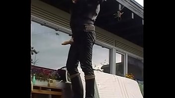 Roxina2004ladyboygardenslut110704xxl
