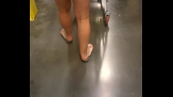 Gatinha De Shortinho