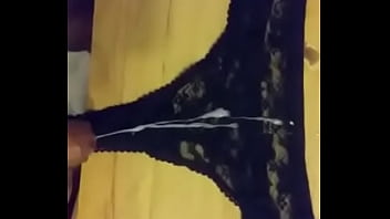 Devora Y Su Amigo Del Twiter Sacándose La Leche