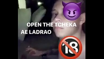 Dj R7 Comendo 3 Gostosas