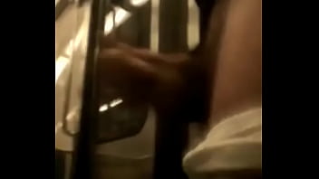 Mucha Leche En El Metro