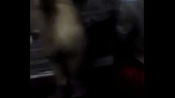 VID-20170429-WA0001 - Se-peruanita-le-celular-calentona-pierde