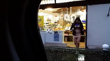 Je Montre Mes Seins A L Epicier - boobs, ass, upskirt, milf, shemale, whore, pantyhose, voyeur, beurette, arabe, cougar, seins, pute, - Video 4716947