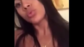 Novinha, Exibindo - Unknown - 2025 - Wild - Scene - Video 4689094