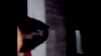 Cojida En El Cuarto De Su Mamá